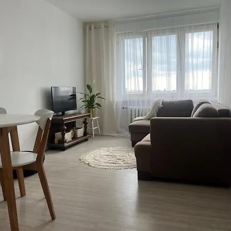 Sunny View Apartment *